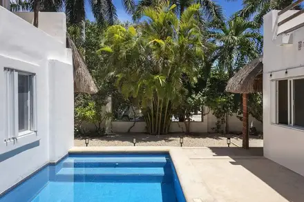 INTIMATE PUERTO MORELOS HOUSE