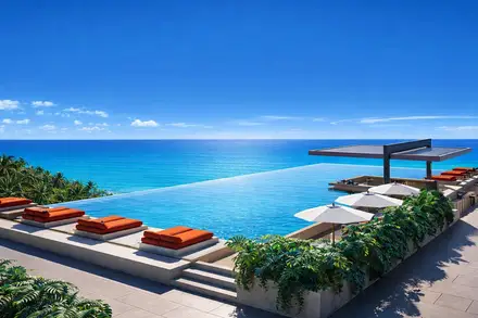 EFFORTLESS TRANQUILITY